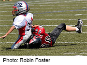 Many Young Football Players Get Concussions at Practice, Study Says