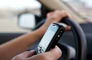 4 of 5 Colleges Students Text While Driving: Study