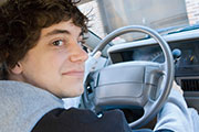 Young Driver's Gender May Play Role in Timing, Type of Crash