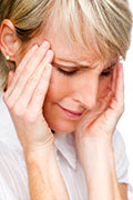 Many Migraine Sufferers Given Narcotic Painkillers, Barbiturates